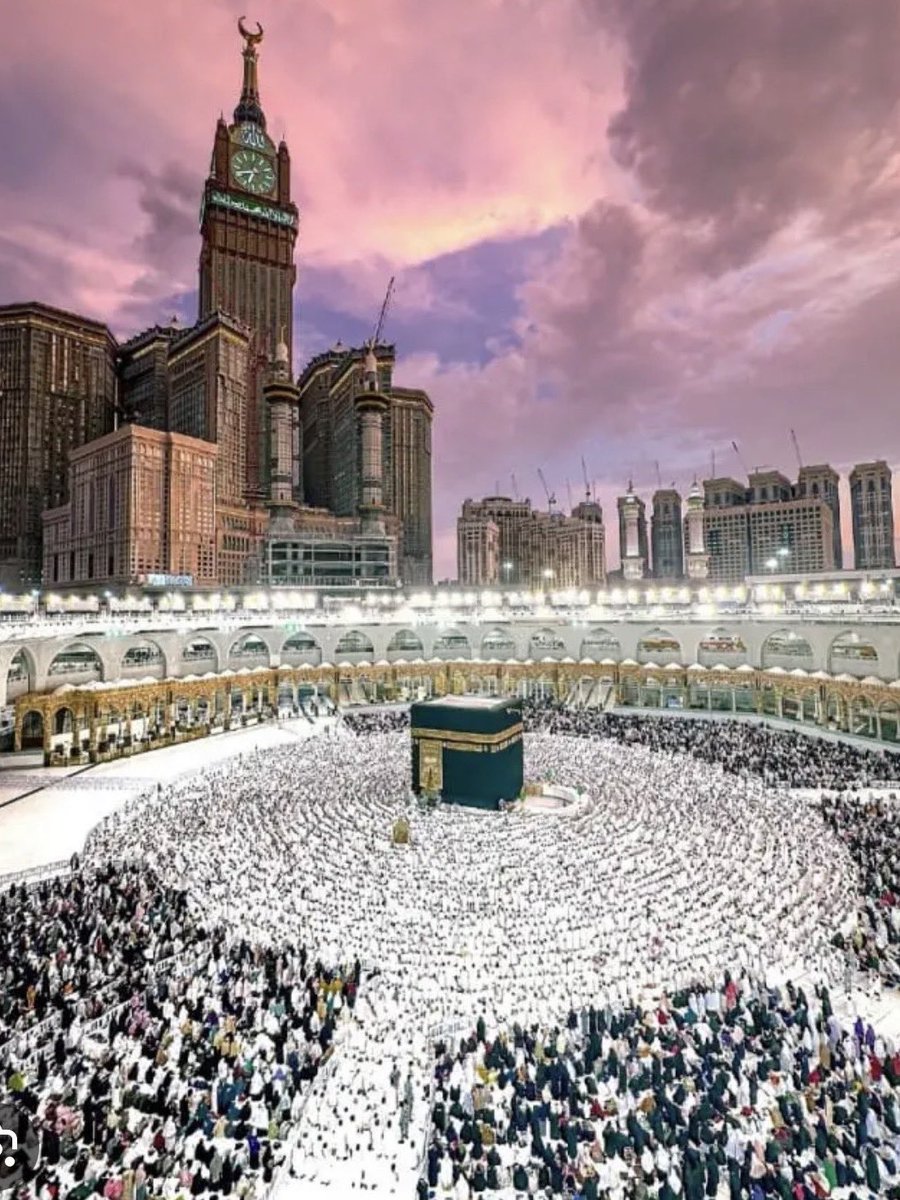 Dr_alqarnee's tweet photo. لا يعتدي على أرض المقدّسات، ولا يكيد لبلاد #الحرمين_الشريفين، ولا يستهدف #قبلة_المسلمين 🕋؛ إلّا كل مَن خذله الله، ولعنه، وغضب عليه ..
اللّهم اقصم #الحو��ي_الإرهابي، وطهّر الأرض مِن رجسه، وأنزل به بأسك الشديد، يا حميد يا مجيد .. 
اللّهم ردَّ كيد الكائدين، وأبطل مكر الماكرين، واحفظ بحفظك #مهبط_الوحي، #وأرض_الرسالة، وقبلة المسلمين، اللّهم أدر الدائرة على أعدائنا، اللّهم اجعل تدبيرهم تدميرًا عليهم، وأرنا فيهم عجائب قدرتك، اللّهم خذهم أخذ عزيز مُقتدر، اللّهم خذهم أخذك للقرى وهي ظالمة، عزَّ جاهك وجلَّ شأنك ولا إله إلّا أنت ،،،
🇸🇦 ﴿رَبِّ اجعَل هذَا البَلَدَ آمِنًا﴾ 🇸🇦
#الحوثي_يستهدف_مكة 
#مكة_المكرمة 
#الحرم_المكي