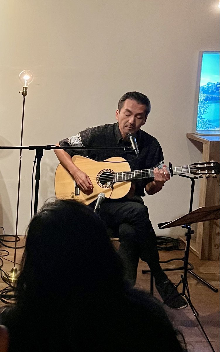 rffm_info's tweet photo. 9/4、尾山台Um にて、The Firefly Clan & 安田寿之「Light and Echo (Ambient Folk)」ライブに参加してライブ後にお声を頂いてまいりました!デュオ、神がかってました!津島さんともほうとうに久しぶりにお会い出来きて嬉しかった!
#thcrecommend
#ambientfolk
#thefireflyclan
#Toshiyukiyasuda https://t.co/FUY6uqdl39