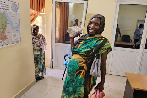 UNHCRinSudan's tweet photo. “We had been sleeping under the sky”

In Blue Nile, 4 families share what displacement, return &amp; starting over look like.

With support from Sudan Humanitarian Fund #SHF, UNHCR is helping families with shelter, cash assistance &amp;protection.

Their stories👉 https://t.co/milZdqH3K5 https://t.co/A8irhP3CnT