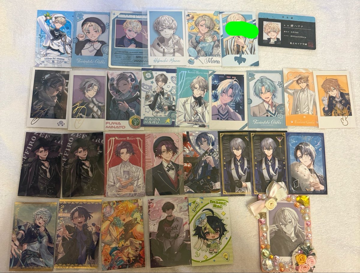 sino_727's tweet photo. 【交換】 にじさんじ 缶バッジ  チェキ カード まとめ

譲…画像参照

求…3枚目

紫の方優先
1部厳しめ

検索からでもお気軽にお声掛け下さい https://t.co/O8LSdbxYqD