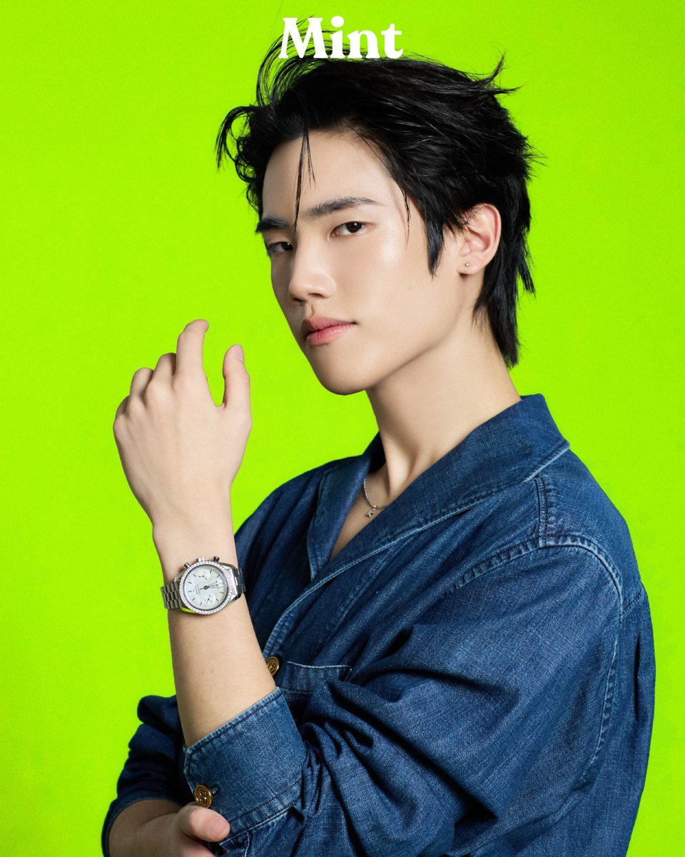 mintmag_th's tweet photo. หล่อทะลุเวลา! หนุ่มๆ 9214KIDS 'ภีมธนัช-ทีเจ-สกาย-ฟารีส-โตโต้' เด็กฝึกจากค่าย SONRAY MUSIC แท็กทีมมาเผยสไตล์อันโดดเด่นคู่กับนาฬิกาจาก OMEGA ในงาน Mchoice & Mint Awards 2026 เมื่อวันเสาร์ที่ 12 กันยายน 2569 ที่ผ่านมา ณ ICONSIAM HALL, ICONSIAM โดย ‘ภีม-โตโต้’ สวมนาฬิการุ่น SPEEDMASTER 38 ‘สกาย-ฟารีส’ สวมนาฬิการุ่น SPEEDMASTER MOONWATCH PROFESSIONAL และ ‘ทีเจ’ สวมนาฬิการุ่น SEAMASTER PLANET OCEAN 600M 💚

#OMEGA
#OMEGAThailand

#MchoiceMintAwards2026
#MchoiceMintatICONSIAM
#MchoiceTH
#MintAwards2026
#MintMagTH