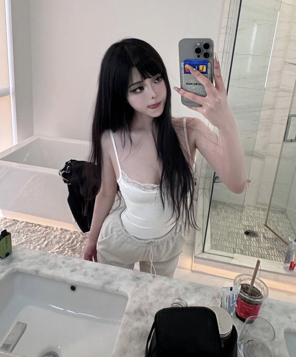 irlcoomaddict's tweet photo. irl sub

7/10

what a petite slim body that can be easily grabbed, feels like her feet are extra hot

i would fuck her in missionary and sniff her feet with her legs up 💦 https://t.co/XLRhzkyQIC