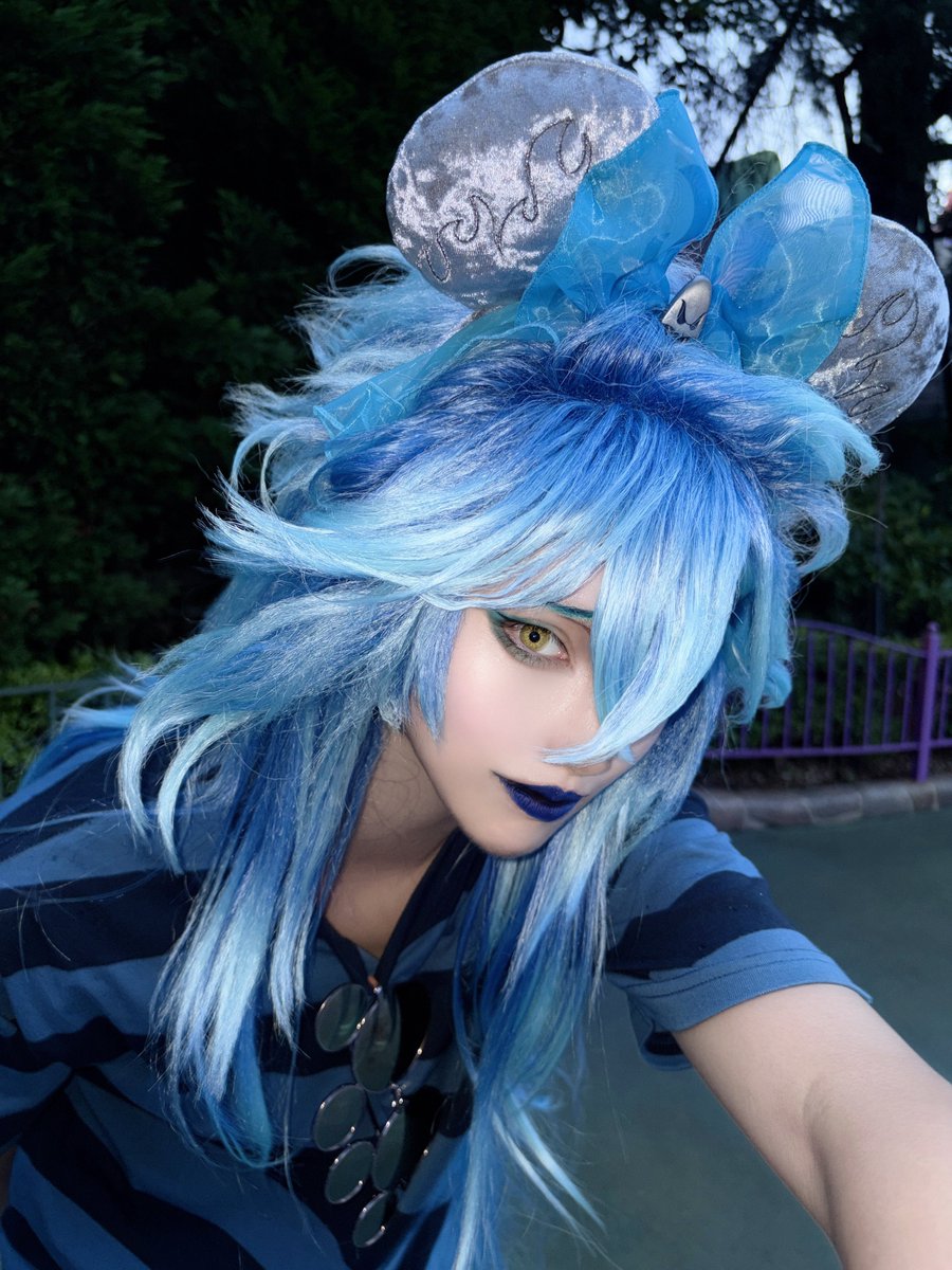 mya_d22's tweet photo. ハデス様カチューシャが1番似合う男💀💙

#Dハロ仮装2026 
#Dハロ仮装ツイステ /⚠︎捏造衣装 https://t.co/lQXENoCMPA