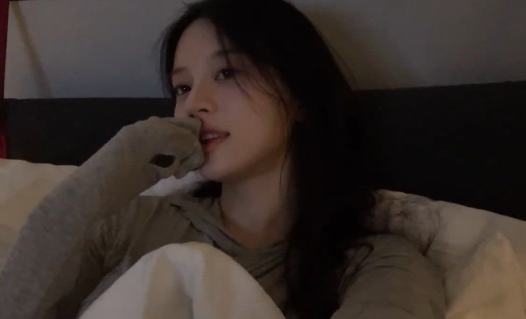 minjuspic's tweet photo. girlfriend https://t.co/S1OXBOtXbN