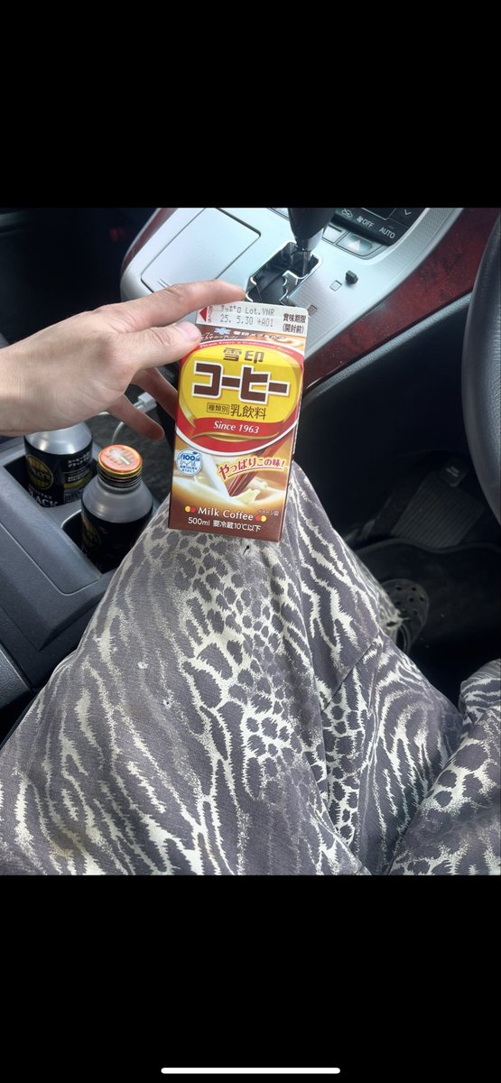 zq84w's tweet photo. いやー
この頃がすごく楽しかったなー
自分の生活リズムを
推しの配信に合わせたりしてたもんなー https://t.co/mX1TmFFAzA
