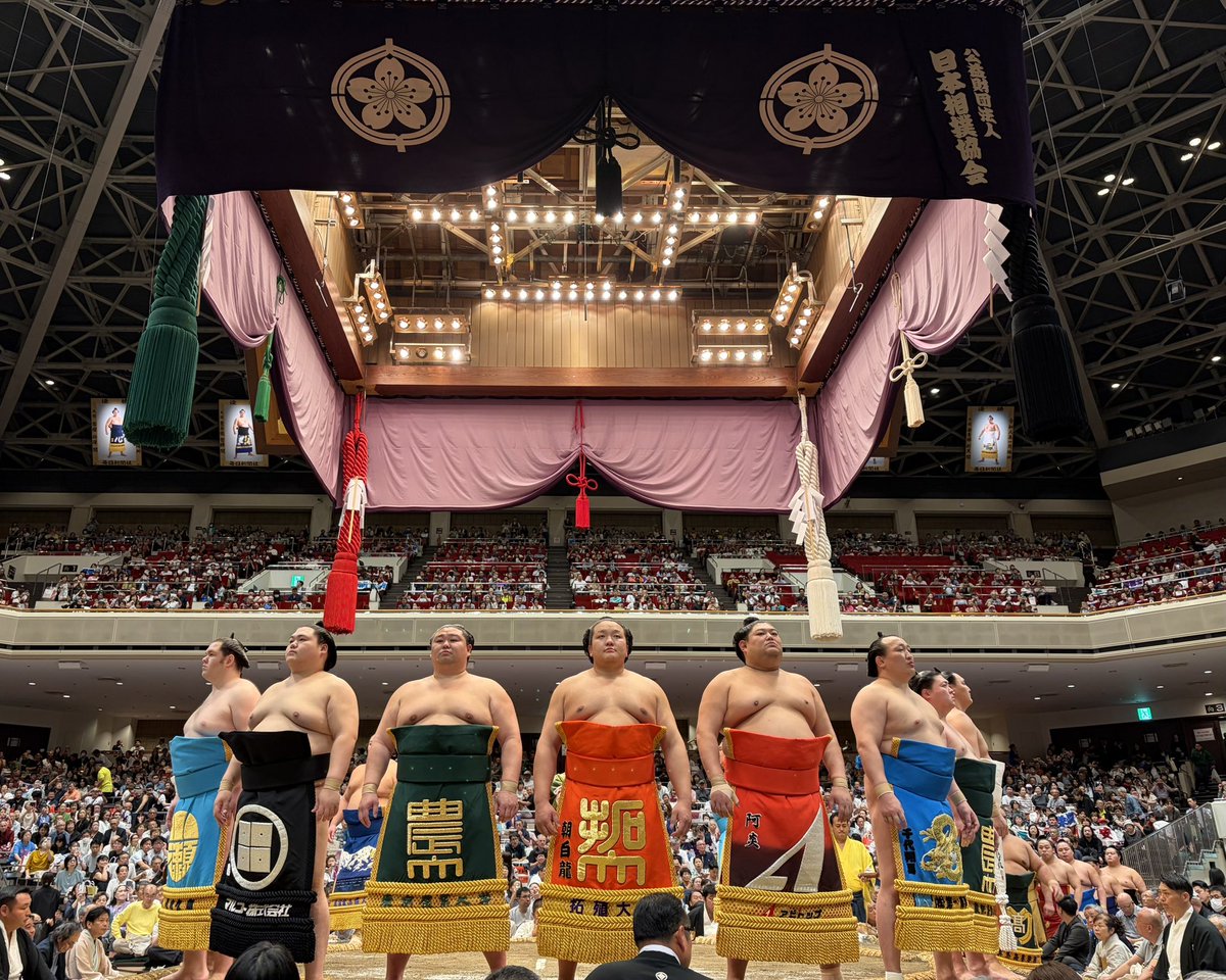merazu_ma's tweet photo. 人生初の相撲観戦が神席だった https://t.co/qUvTmH35Su