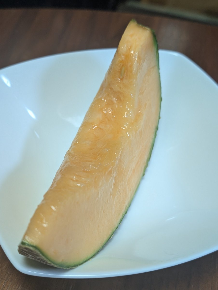 aicafeai's tweet photo. 先日は、お食事会ありがとうございました✨️とっても甘すぎるメロン🍈北海道から送っていただき感謝お礼申し上げます🙇
T様にいつものタッグメンバーご紹介でき、また、美味しい旬のものを一緒に食べれて良かったです✨️W氏にもフィナンシェいただきました✨️いつも出張のお気遣い感謝致します🙇 https://t.co/mocBRNAx1S