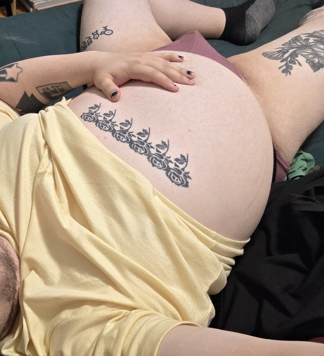 teXXXasranger's tweet photo. Hey I actually remembered tummy Tuesday https://t.co/KxjNa7mlzC