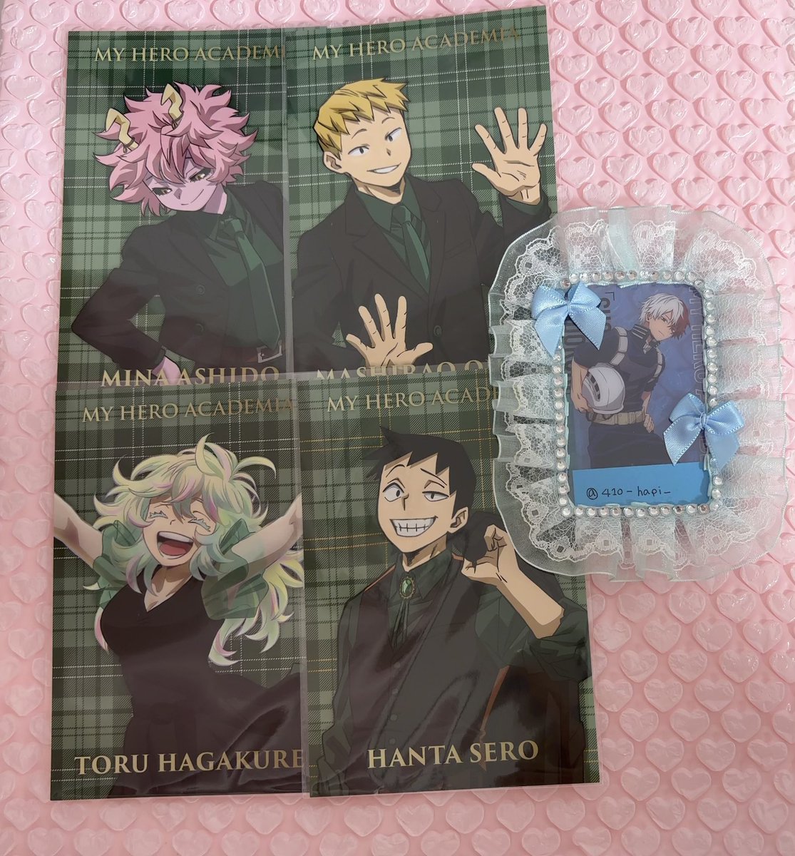 410_hapi_'s tweet photo. ヒロアカ　僕のヒーローアカデミア 10周年　bones store ボンズストア　交換

【譲】画像の物or 異種ヒロアカグッズ（お求めの物を言っていただければお探しします^ᴗ ̫ ᴗ^）

【求】ボンズ青山優雅＞同異種 轟、青山、サーナイトアイ

⚠︎︎轟以外は友人分 https://t.co/fpOL8xPlvX