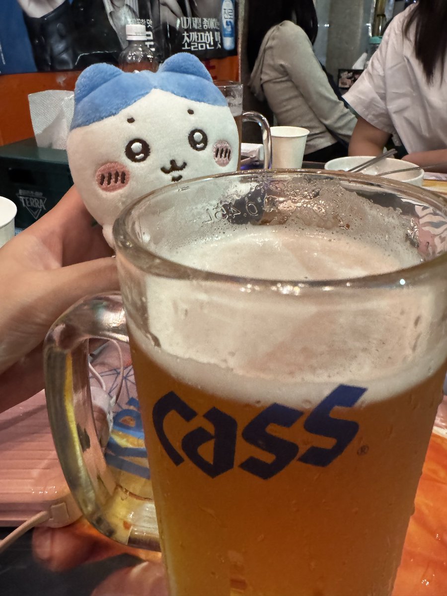 chomin_cos's tweet photo. 냐,, 맘이아프다,, 집근처 씨유 다돌앗는데 하치만못구함,,, ㅜㅜ😭😭😭😭 https://t.co/1SqUSccsh7