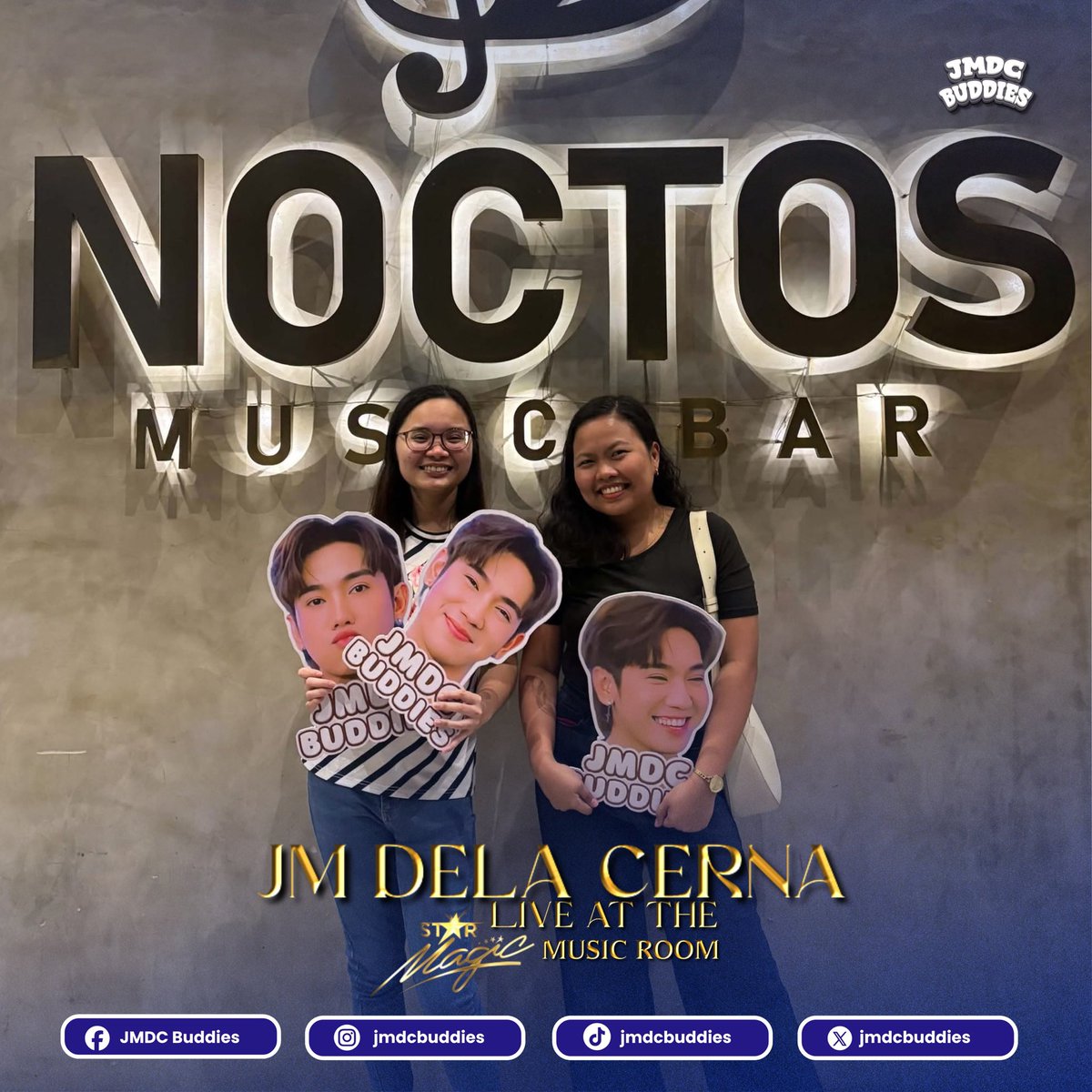 jmdcbuddies's tweet photo. 🚨𝐓𝐇𝐄 𝐉𝐌𝐃𝐂 𝐂𝐑𝐎𝐖𝐃 𝐇𝐀𝐒 𝐀𝐑𝐑𝐈𝐕𝐄𝐃! 🔥

Sintras up, bubble heads ready, and the JMDC crowd is officially lined up at Noctos! 🤍 The excitement was already HIGH even before the night started!

We came ready to cheer, sing along, and show our JM Dela Cerna just how much love and support he has from his people. 🫶🏻

JM, LOOK WHO’S HERE FOR YOU! 👀🔥

LET’S GOOOO! 🎤✨

#JMDCBuddies #JMDelaCerna #SMMR #StarMagicMusicRoom