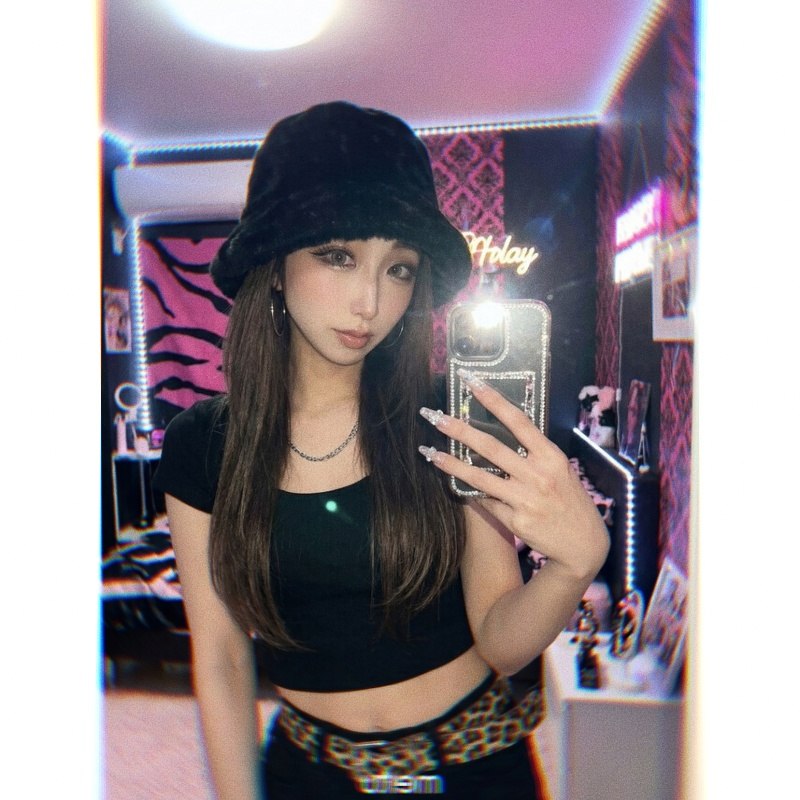 thays_sempre's tweet photo. 幹 我覺得我身材還是蠻頂的吧？  
怎麼還有人說我小孩身材🥺  #台中 https://t.co/NdH2e6gcyS