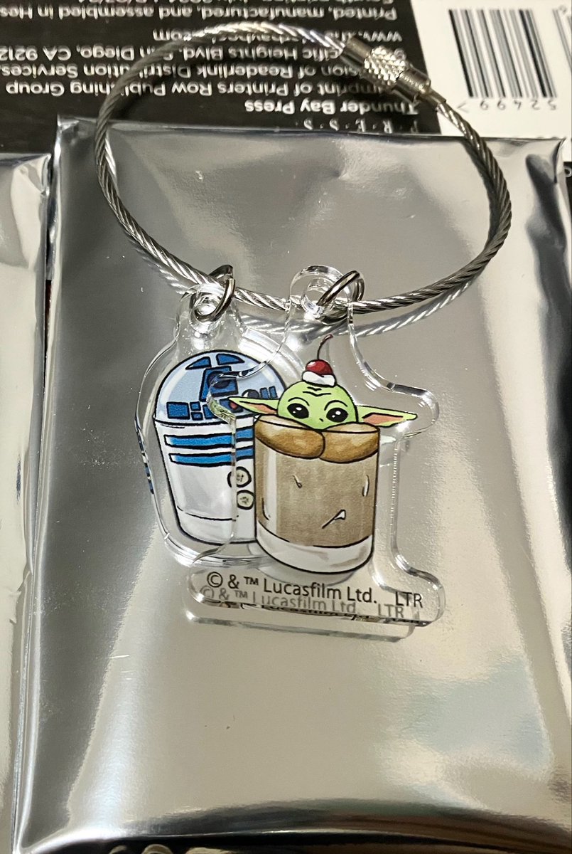 s_gram's tweet photo. スターウォーズ カフェ スターウォーズカフェ マンダロリアン アクリルキーホルダー グローグー 交換
譲)写真一枚目
求)写真二枚目
郵送でお願いします https://t.co/nyoEZOKgA4