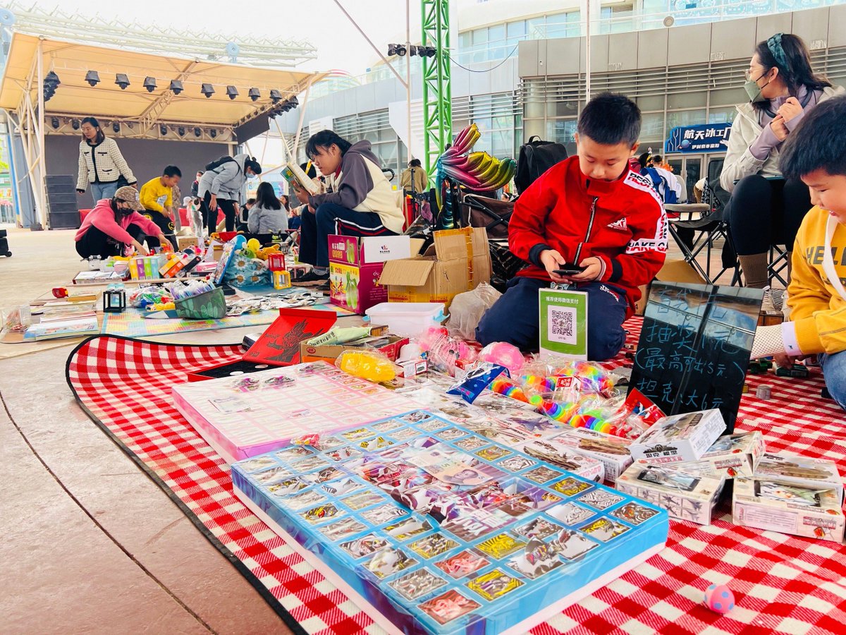 softj913717's tweet photo. [Join our neighborhood block party this Sat 2-6PM at Central Park! Free snacks, kids’ games u0026 local craft stalls—meet your neighbors!] https://t.co/NtNXJCQRp2