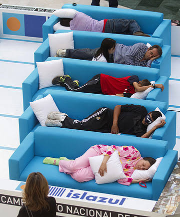 yabaleftonline's tweet photo. Japan is hosting a competitive sleeping tournament on October 5, 2026, where contestants will battle it out in a 90-minute sleep competition for a top prize of ¥2.22 million (around £10k).

Participants will be monitored for sleep depth, overall quality, stability and how quickly they drift off. But there’s a catch: organisers plan to introduce unexpected disturbances to test whether contestants can stay asleep.