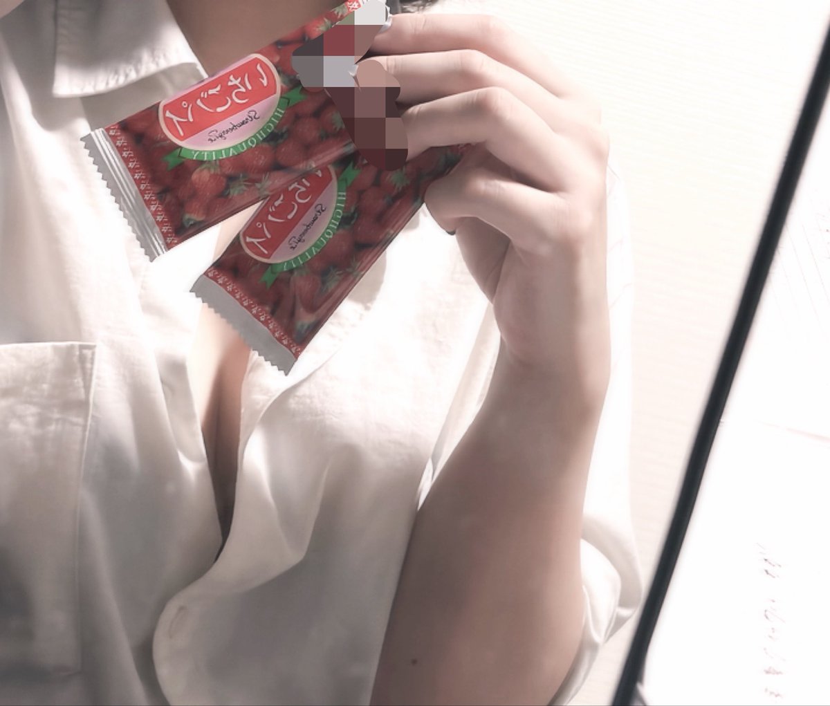 uni__00__'s tweet photo. あいちゃんから頂いたいちごパイ🍓💕
うれしすぎる〜ありがとう😳🫶🏻
-----------------
🖤🐈‍⬛うなにっき🐈‍⬛🖤
T様♡
いろいろ教えてくれてありがとうございます♡
勉強になりました🤍

K様♡
優しくて照れ屋で意地悪なひと😵‍💫🤍
また来てください♡
----------------
本日もありがとうございました🖤 https://t.co/SNrrk1lqAx