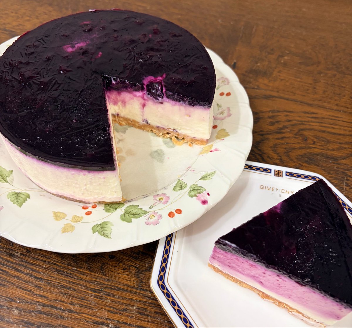 otogi0915's tweet photo. 今年はレアチーズケーキ٩( ᐛ )و✨

毎年自力で祝うスタイル‼︎
初レアチーズケーキは謎にやわやわに出来ててウケる( ˊ̱˂˃ˋ̱ )ﾅﾝﾃﾞ⁇ https://t.co/7h9jv2jhsO