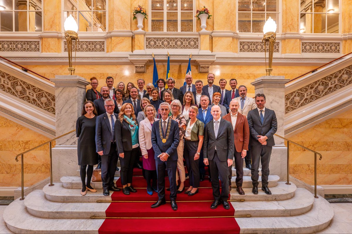 DorosVenezis's tweet photo. Delighted to have participated last week in the #Gothenburg Study Trip organised by @Ireland2026EU &amp; @IrishEmbSweden. Witnessed the immense potential and opportunity for closer collaboration in Education, Science &amp; Technology, Enterprise &amp; more

📸 Courtesy of @IrishEmbSweden https://t.co/CLVlo0PjYE