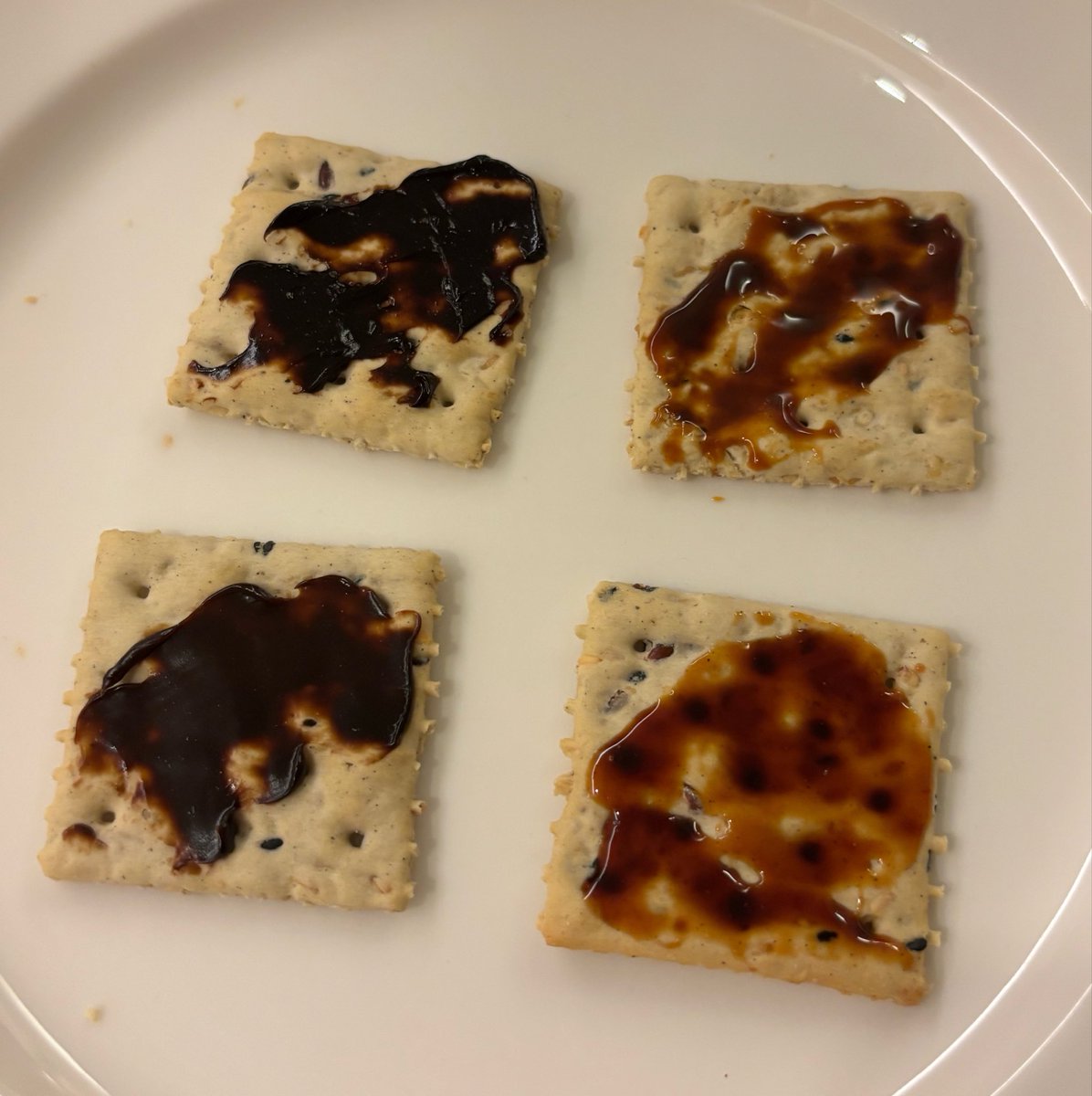 timutteridge's tweet photo. Marmite (UK🇬🇧) v Marmite (NZ🇳🇿) v Marmite (SA🇿🇦) v Vegemite (Aus🇦🇺). 

All winners, but I’d rank them…

1 Marmite (UK - more tangy)
2 Marmite (SA - very close)
3 Vegemite (thicker, vege-er)
4 Marmite (NZ - sweet notes, sugar in the ingredients!) 

#Marmite @marmite https://t.co/QTI185DeaC