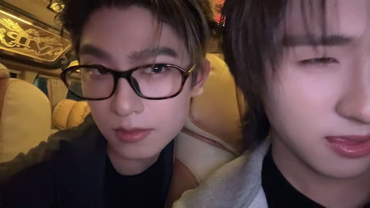 kongjiro_'s tweet photo. ขอบคุณทาง lineman ที่ชวนพวกเรามาร่วมสนุกนะครับ ขอบคุณพี่ๆหน้างานที่มาหาพวกเราแล้วก็ขอบคุณกำลังใจในโซเซี่ยลแคมด้วยน้า

TMK LIVE LINE MAN
#LINEMANถูกสุดทุกวันwithTMK https://t.co/4TiXwShOPS