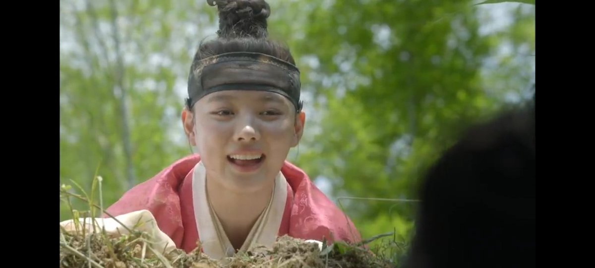 myluvee99's tweet photo. Finally started watching #LoveInTheMoonlight https://t.co/42N82CLM8V