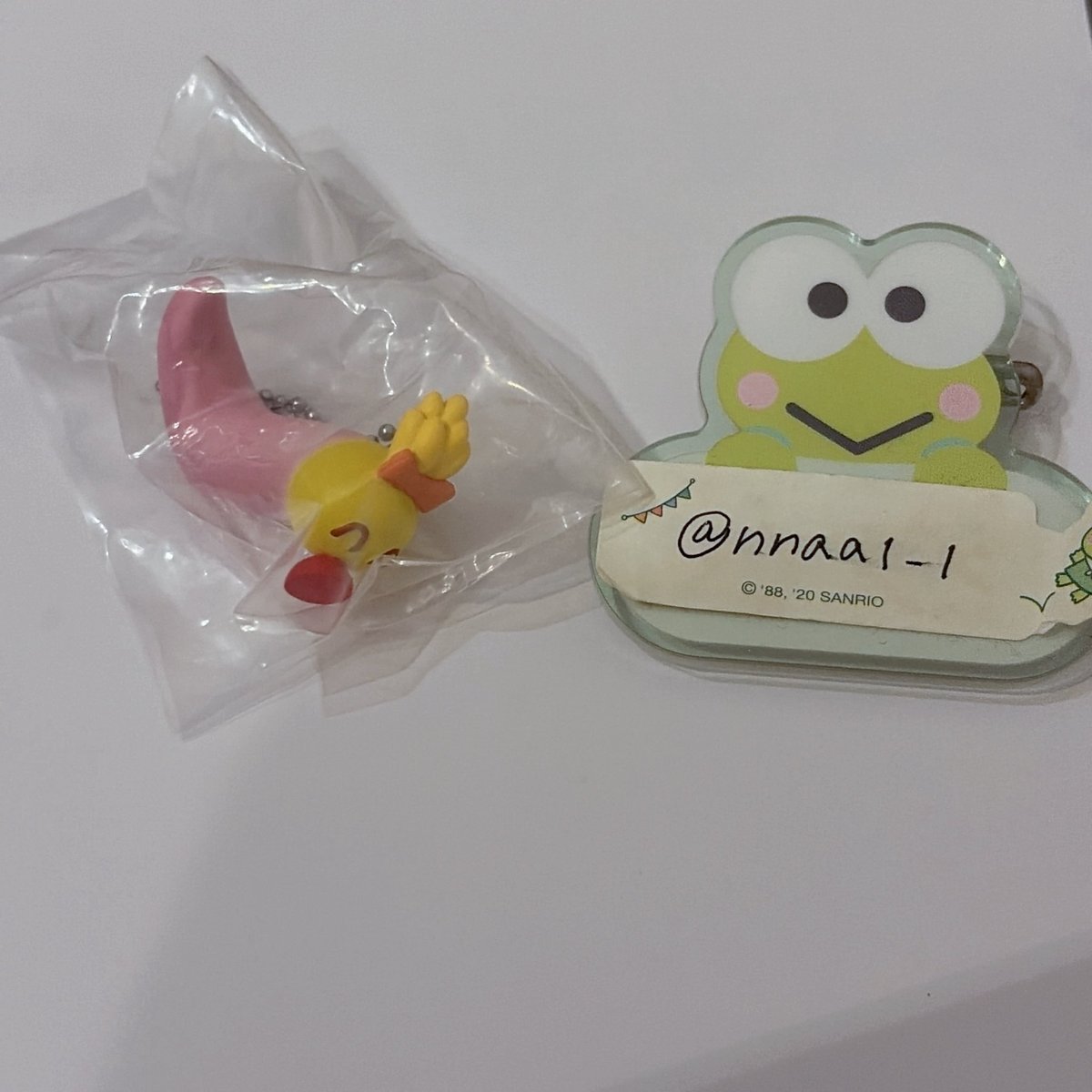 nnaa1_1's tweet photo. ニャッキ　フィギュアマスコット
ガチャガチャ　交換　トレード

譲: ピンクちゃん　赤い実
求:ニャッキ　王冠or双葉>定価+送料

お心当たりのある方いらっしゃいましたらお気軽にお声掛けください。
郵送希望です。 https://t.co/rBvBv7MS0R