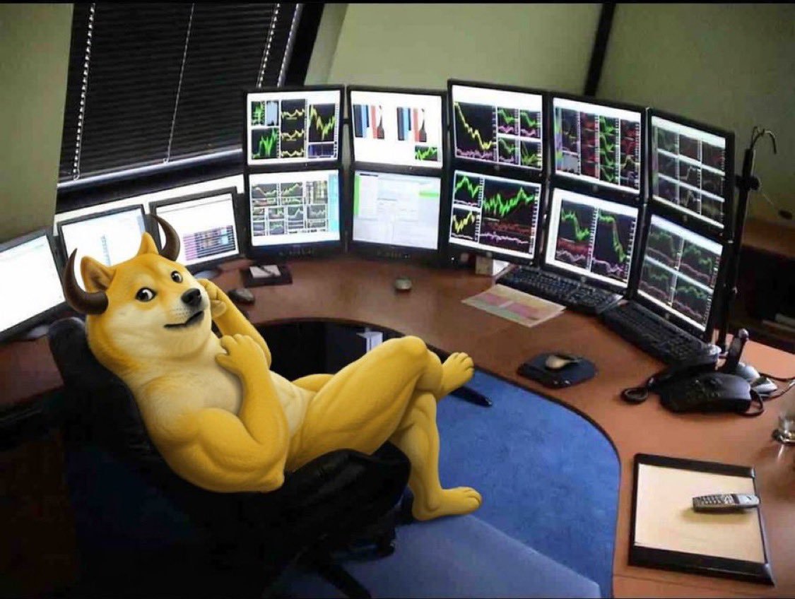 Only_JasonX's tweet photo. Boge staring at the charts...

It's almost time for the reversal! https://t.co/hP2qM59SCB