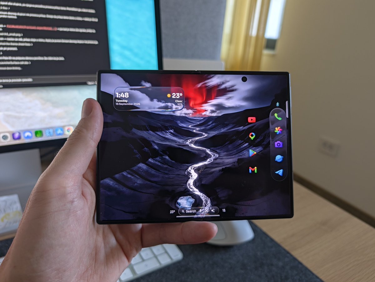 vukandric's tweet photo. Or team Samsung??? https://t.co/j5vkkbZVP0