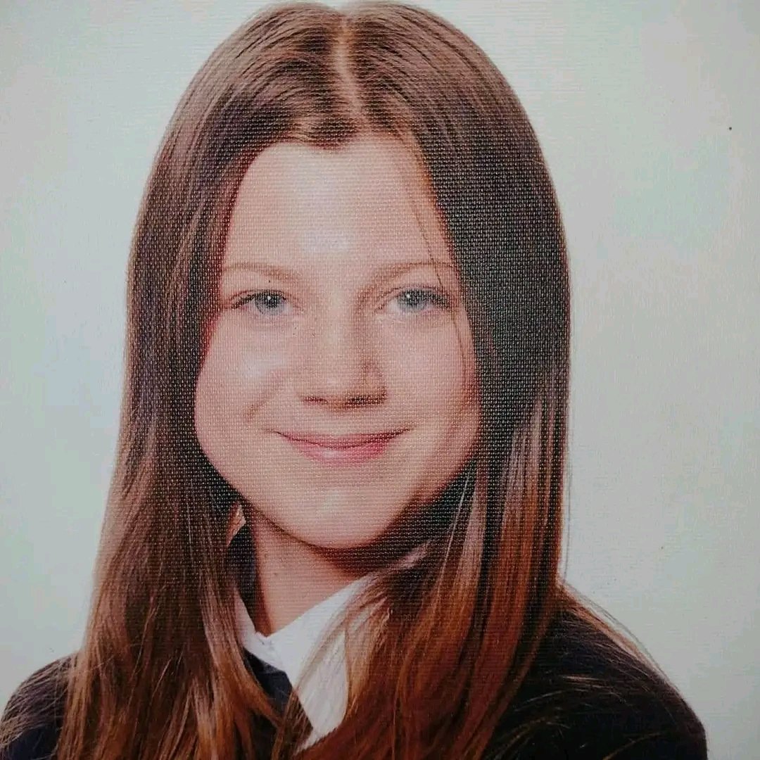 FreyjaBakke's tweet photo. MISSING PERSON APPEAL: 13-YEAR-OLD MEGAN
Please share this post to help spread the word and bring Megan home safely.
South Wales Police are appealing for help to find 13-year-old Megan, who has been missing for days and was last seen around midday on Sunday, September 13, in the Pontyclun area of Rhondda Cynon Taf.
Clothing description:
 Black puffer jacket with fur on the outside of the hood
 Either black or grey leggings
 Black walking boots
If you have seen Megan or have any information that could help officers locate her, please contact South Wales Police immediately and quote occurrence number 2600301657.