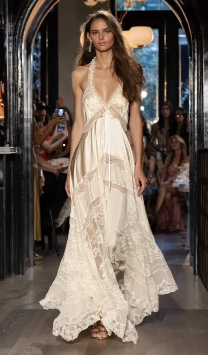 rosev1207's tweet photo. LoveShackFancy: Spring 2027 RTW NYFW Collection https://t.co/QEtc30oGtQ