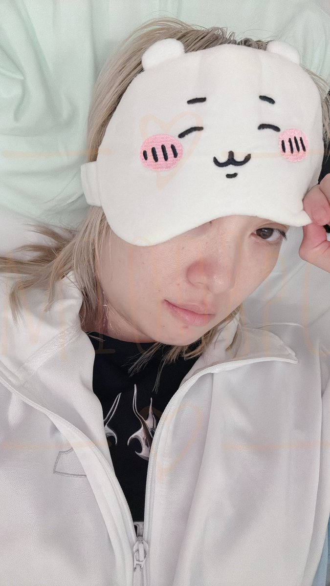 M1008pc's tweet photo. 無事終わりました。心配してた痛みや麻痺が発生するどころか気配がなく、麻酔が切れるや否や空腹のせいで起き上がるまで延々と食べ物の話をし自分の食い意地に呆れました。食事は当然完食。見舞いのケーキまで食べてジャスミンティーを飲みまくってました。(⃔ *`꒳´ * )⃕↝ https://t.co/fKKk6m4oUY