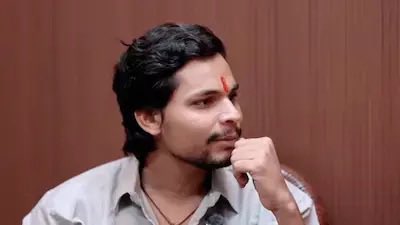 LiveLawIndia's tweet photo. [Swatantra Bhardwaj Interim Bail Order]

Delhi Court says abusive and sexually explicit messages sent from several numbers to complainant and his minor daughter are not traceable to Bhardwaj. 

Court bars him from posting or sharing anything on the case. 

“Bail is an expression of Court’s trust and not a trophy to be displayed,” judge says.