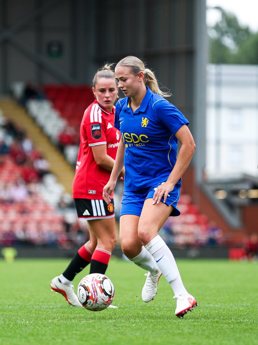 ChelseaFCW's tweet photo. Lexi P supremacy. 💯 https://t.co/b6lYGccQkX