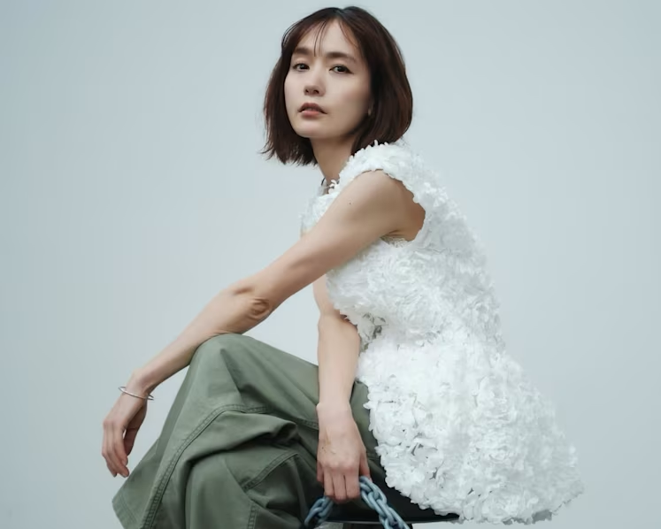 fillainart's tweet photo. Sebetulnya aku ga terlalu banyak nonton dorama ataupun film yang dibintangi Yuri Nakamura. Tapi salah satu karakter yang berkesan adalah penampilannya sebagai Irene, psikolog dalam dorama Romantics Anonymous (2025). https://t.co/O8siiDUWfh