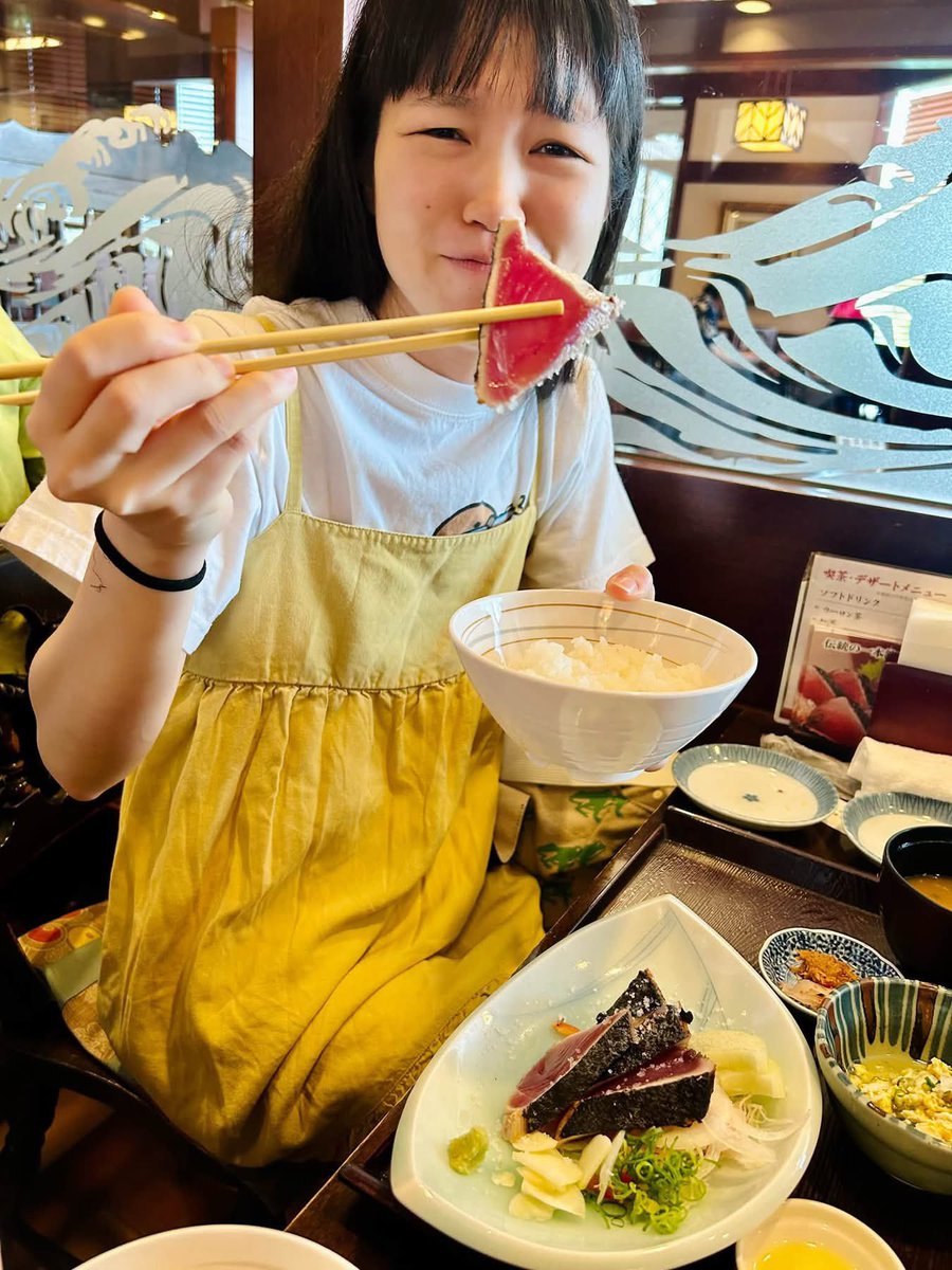 TakanaMiyamoto's tweet photo. 地元の吹奏楽団との共演もspecialでした。

カツオのたたき、栗焼酎や卵巻きなど、四万十グルメもご馳走様でした。

帰り道、みんなで四万十川へ。本田さんの故郷のあたたかさに包まれた2日間でした。お世話になったみなさま、ご来場のみなさま、ありがとうございました。 https://t.co/nEH5ZaWAxz