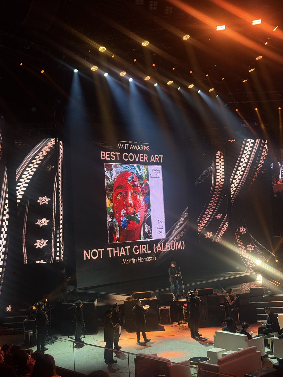 onemedia_global's tweet photo. 39th Awit Awards: Winners Update
Before the main show begins, here’s a running list of the artists and songs taking home honors tonight. Follow this thread for the latest winners 🏆
#39thAwitAwards #AwitAwards (2/n)
#SB19 #Morissette #ArthurNery https://t.co/Tmad3KshBu