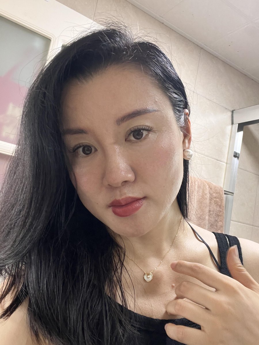 S3S66's tweet photo. 懂得都懂，可以试着约下，但我不是那啥的 ，不能打扰彼此的家庭，要懂的分寸 https://t.co/TbdMbNWMmu