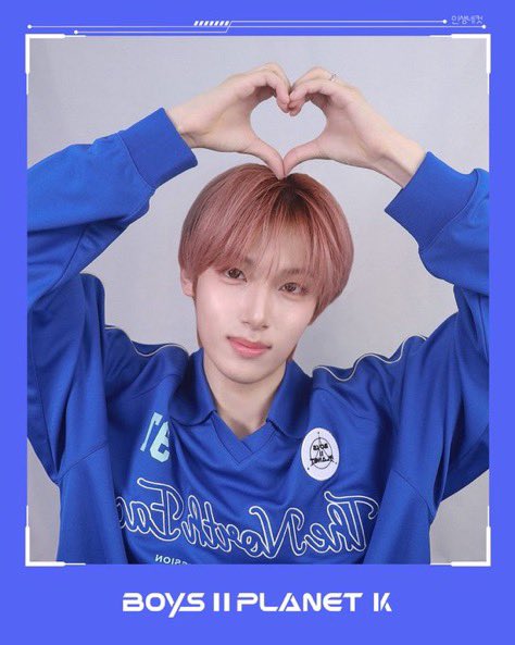 didi21i0's tweet photo. 전 솔직히 이분 핑머이외에는 임시머리인거고 진짜머리는 핑머일거라는 착각속에 살아요 https://t.co/jpXgIfq80y
