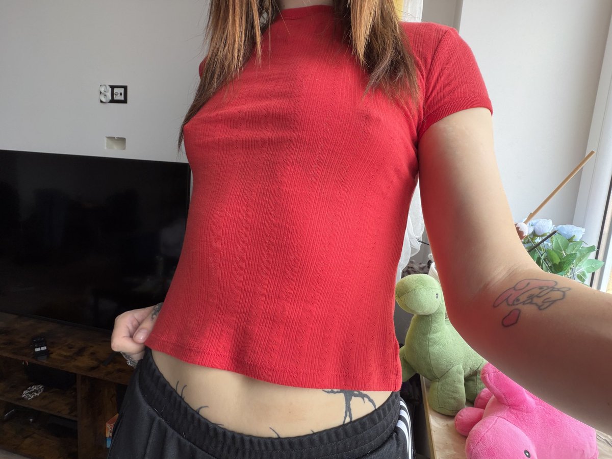 nina_9948's tweet photo. Do u think the red shirt matches the color #trans #transgender #transwoman https://t.co/YFuS3J3V0T