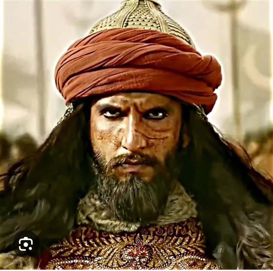 The_Gaharwar's tweet photo. सिर्फ मुगलों के क्यु साथ में अपने रिश्तेदार “खिलजियों” के भी पन्ने खोल लो....

@Manoj_Yadav_ कभी अपने फूफा अलाउद्दीन खिलजी को भी याद कर लो....

पन्ने पलटने पर खिलजियों, मुगलों, क्षत्रियों के आशियानें पर दूध पिलाने और कमर मटकाने वालीयों का भी पता चल जाएगा याद रख ✊ https://t.co/vj0sBWsa6m