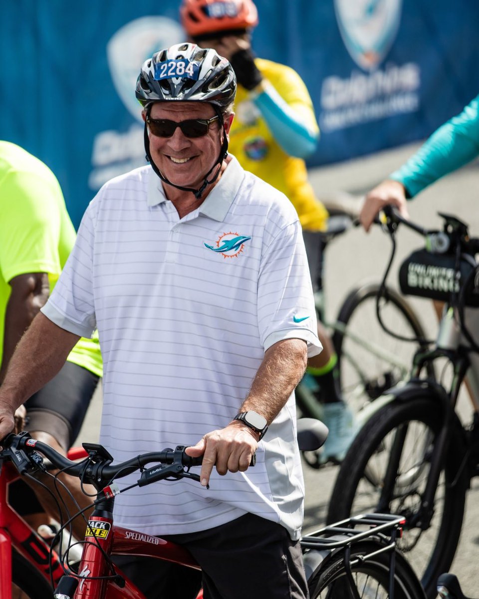 TackleCancer's tweet photo. Celebrating Dan Marino the DCC way: 13 miles and one mission to fight cancer.

Happy birthday to the iconic Hall of Famer and DCC legend! https://t.co/4NV9y3Gz9h
