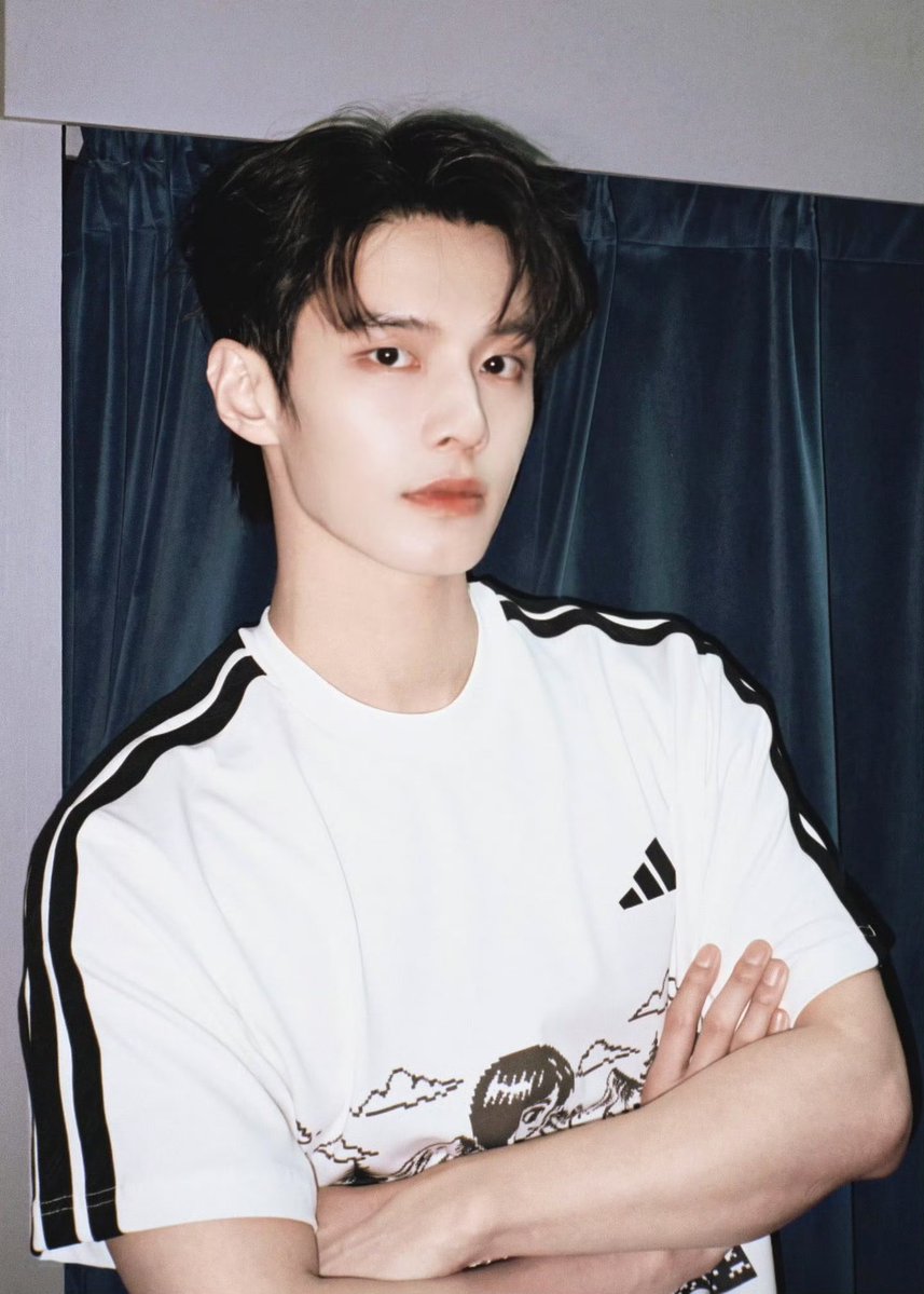 itssharkxx's tweet photo. Got the same as  #heyu  💙 https://t.co/G3SARWOdoy