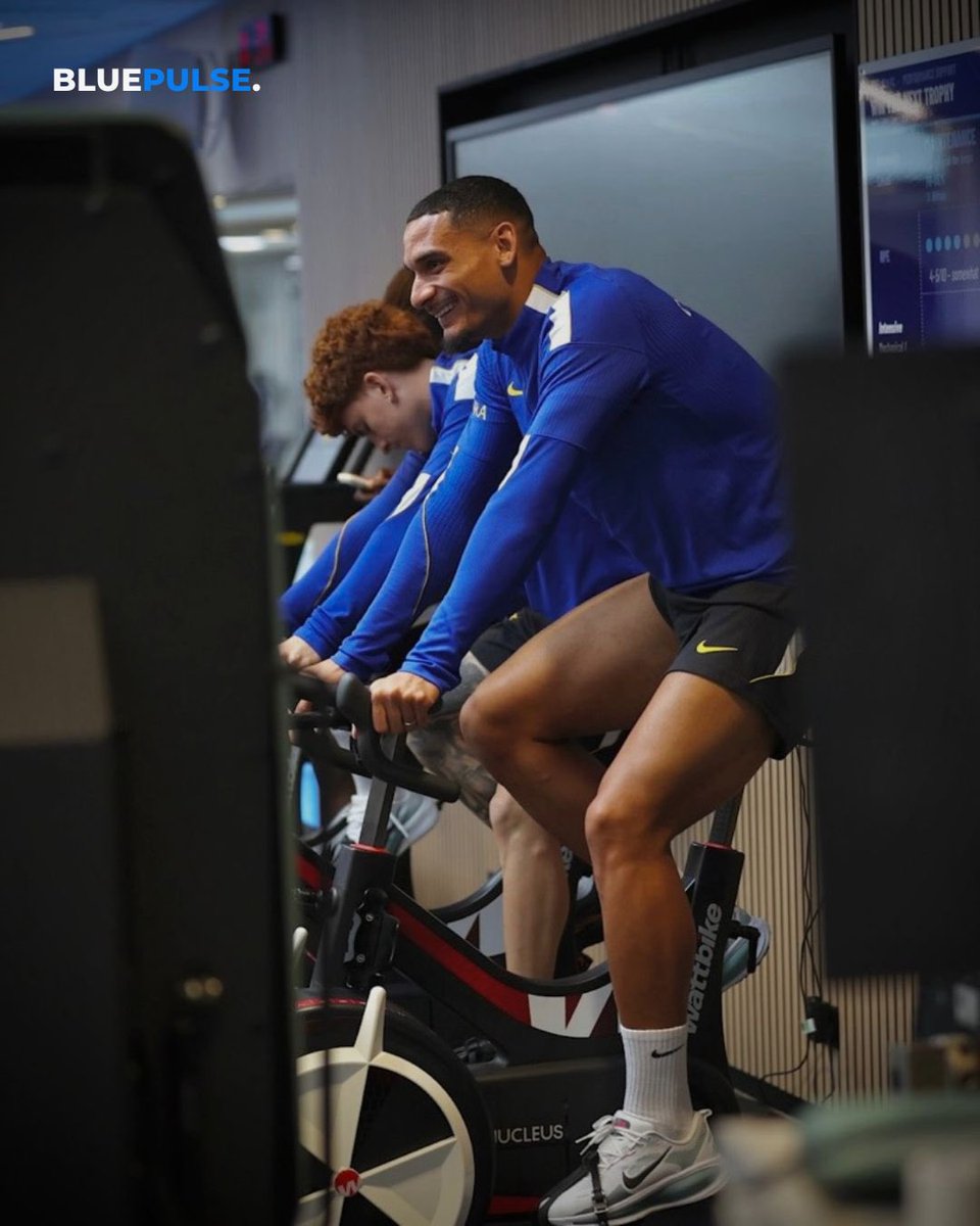 BluePulse_cfc's tweet photo. 💪🔵 https://t.co/gCb4lM0h0p