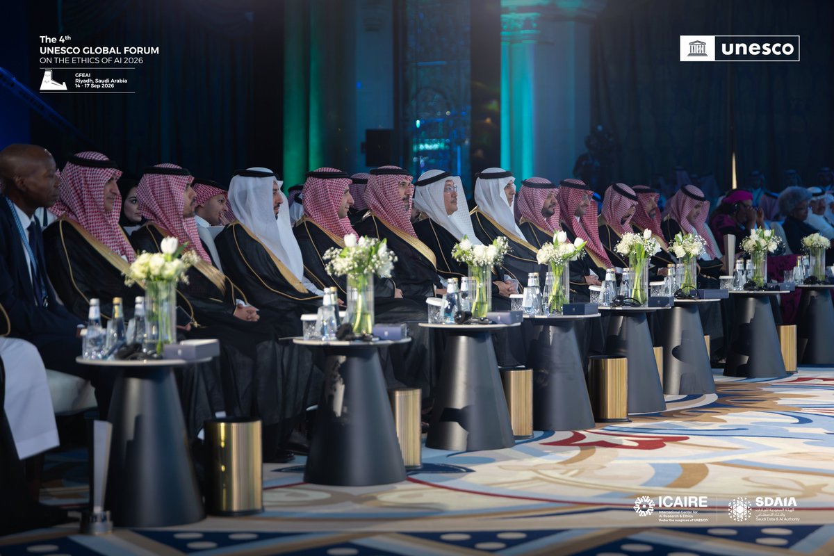 SDAIA_SA's tweet photo. جانب من حضور أصحاب المعالي والسعادة وصناع القرار والخبراء الدوليين من مختلف دول العالم لجلسات منتدى اليونسكو العالمي لأخلاقيات الذكاء الاصطناعي بالرياض.
#GFEAI
#عام_الذكاء_الاصطناعي https://t.co/KpX8ubIQrZ