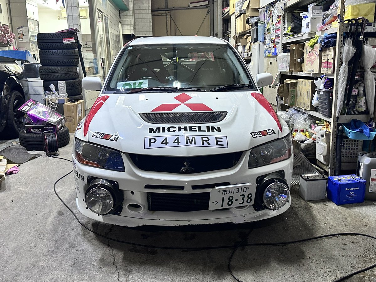 goburindamashii's tweet photo. 横転した7以来久しぶりに自分のレプリカになって帰って来ましたー。
おかえりー。

やっぱ9に貼るとカッコいいよね。

ラリーって感じ！

ミラージュはミラージュで環状って感じで好きだけど
これはこれでやっぱりいいよね。
原点に帰ってきた感じがします(^^) https://t.co/5LCD4hbI3J
