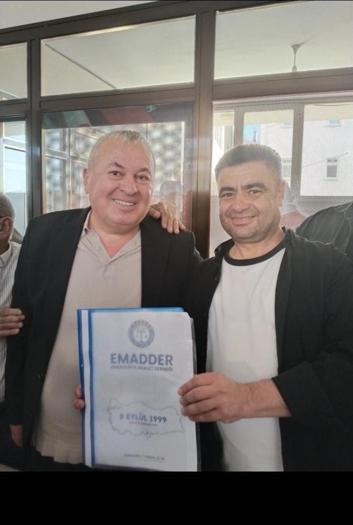 EmadDernegi's tweet photo. 🔴 EMADDER - NEVŞEHİR TEMSİLCİLİĞİ SAHA ÇALIŞMASI 

@yenipartiyiz
@eczozgurozel
@cenginyurt52
@Yenipartinev
@av_bulentyumus

Emeklilikte Adalet Derneği Nevşehir Temsilcimiz, Derinkuyu İlçe Başkanlığı ziyaretleri kapsamında Yeni Parti İstanbul Milletvekili Sayın Cemal Enginyurt ile yeniden bir araya geldi.

Görüşmede, kademeli emeklilikte yaşanan 17/20 yıllık adaletsizlik ve çözüm beklentisi gündeme getirildi.

Destek ve duyarlılığı için Sayın Cemal Enginyurt’a, ziyaretimizin gerçekleşmesine katkıları ve nazik ev sahipliği için Yeni Parti Nevşehir İl Başkanı Sayın Bülent Yumuş’a teşekkür ediyoruz.

Saygılarımızla,
Emeklilikte Adalet Derneği

@asyanikomeroglu
@bkaradeniz57
@BasevirgenBekir
@bilalbilici01
@eczburhan
@avbulenttezcan
@Mv_CavitAri
@cenginyurt52
@CumhurUzun48
@yavuzyilmazd
@avdenizyucel
@dogandemir41
@mvednanarslan

@EmadDernegi 
#KademeliEmeklilik 
#seçimdenöncekademe