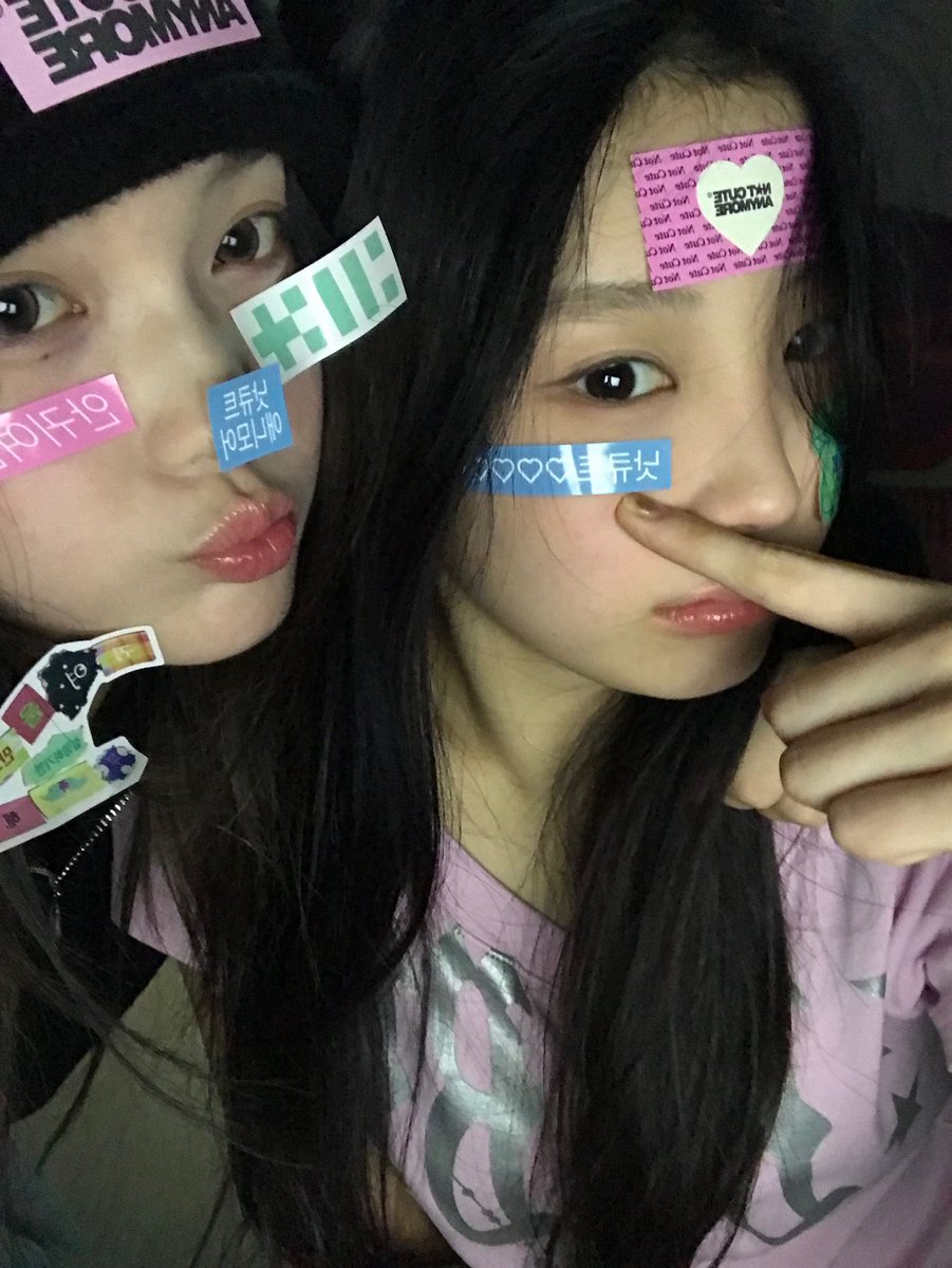 mintheartroha's tweet photo. 이로하 뭔가 원희랑 있으면 연상미 느껴져서 좋음 https://t.co/IepwLVaBRM