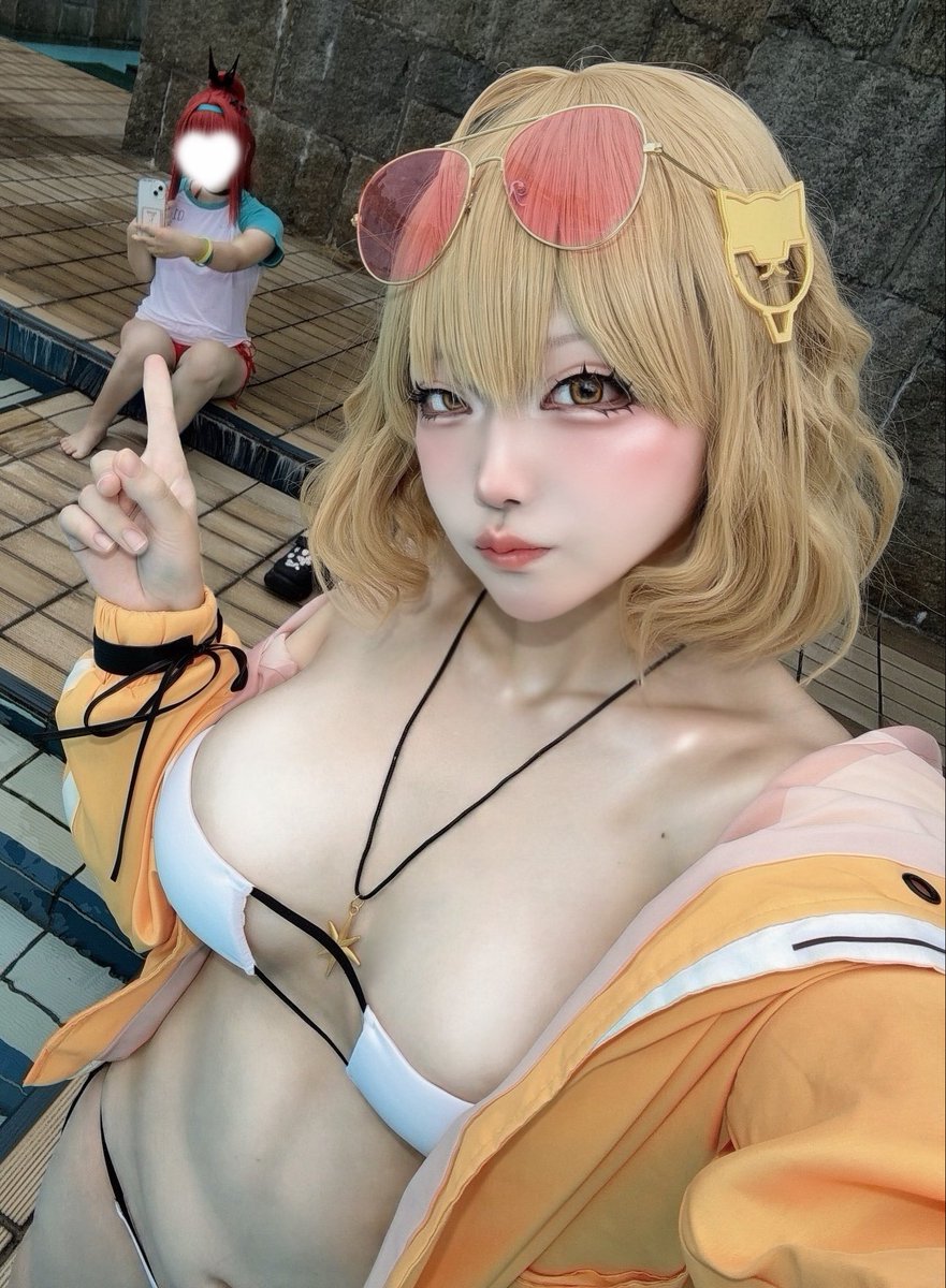 amuneko_cos's tweet photo. 自撮りしてるラピ見つけたアニス💛

 #鴨コス  #NIKKEcosplay  #NIKKE https://t.co/JTuSVtJt27