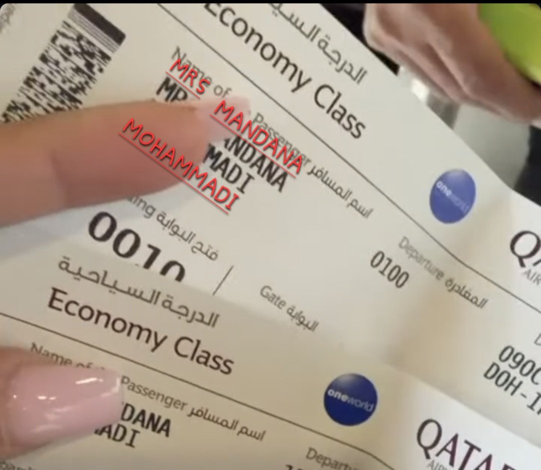 MattTheRat_'s tweet photo. امروز حداقل یازده نفر برای من ویدئوی فحاشی این بی همه چیز به عزیزترین هامون رو فرستادن برای شناسایی. متأسفانه تشخیص چهره جواب نداد.
اما
باز هم خریت بچه شیعه جواب داد. بین استوری های اینستاش عکسی پیدا کردم از کارت پرواز.
نام به قطعیت "ماندانا"
نام خانوادگی با تخمین بالا "محمدی". https://t.co/i7T38l3yR0