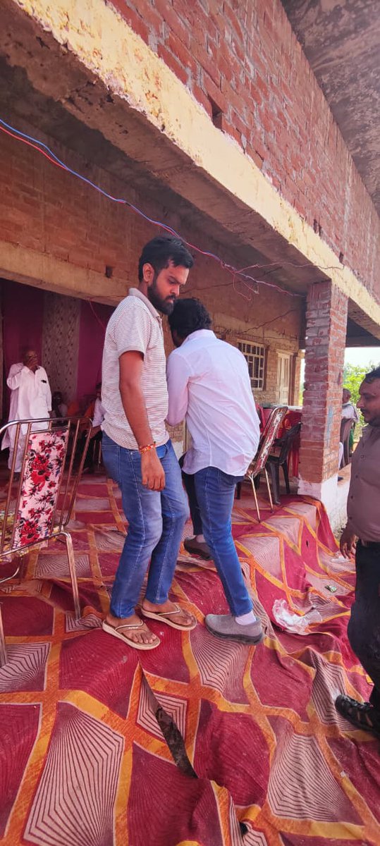 swaritchaudhary's tweet photo. संकल्प और मजबूत हुआ।

आपसी प्रेम, सम्मान और सामाजिक एकजुटता ही हमारी सबसे बड़ी ताकत है।

#akhandramayanpath #karyakram #safipur #swaritforsafipur https://t.co/QYNpCiDIIy